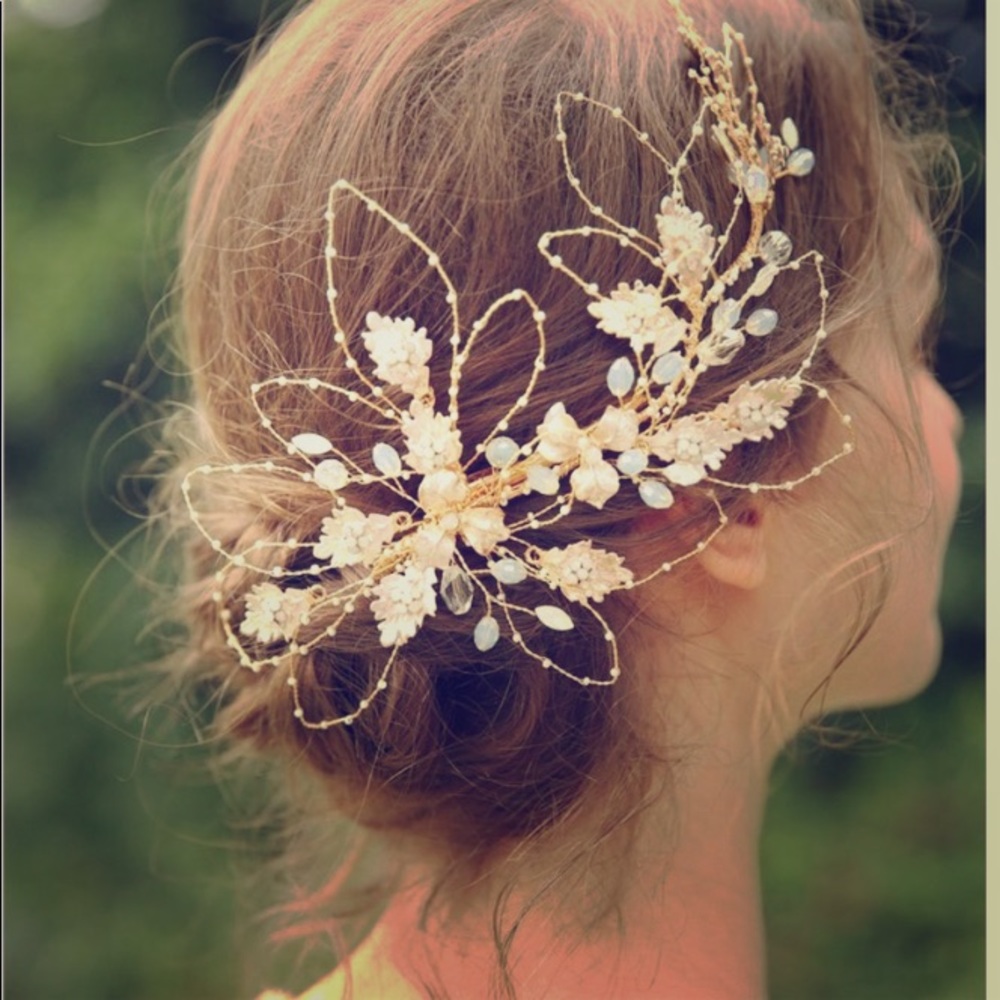 🌟Beautiful Bridal Floral Piece! New Never Worn🌟